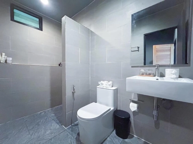 Standard Twin room with garden view