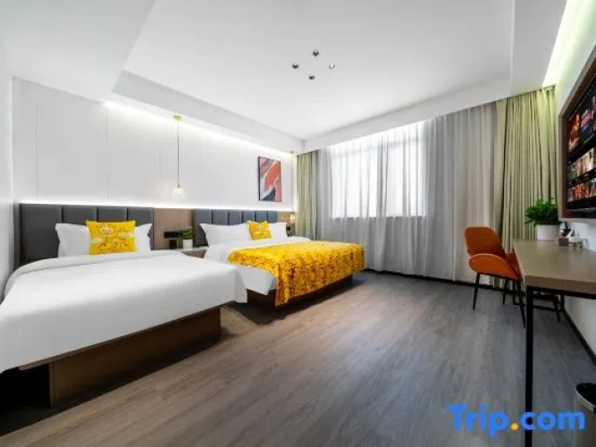 Standard Twin Family room