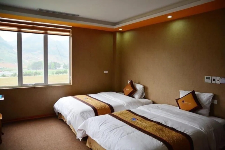 AHA Sun Hotel Moc Chau