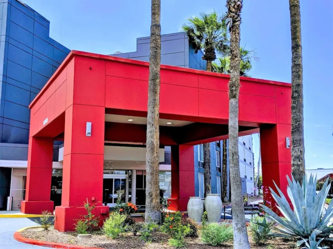 Ramada Inn