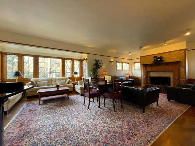 Cecil Bacon Manor