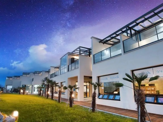 Dimarae poolvilla