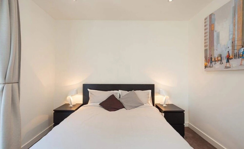 Modern Two Bedroom Two Bathroom Flat