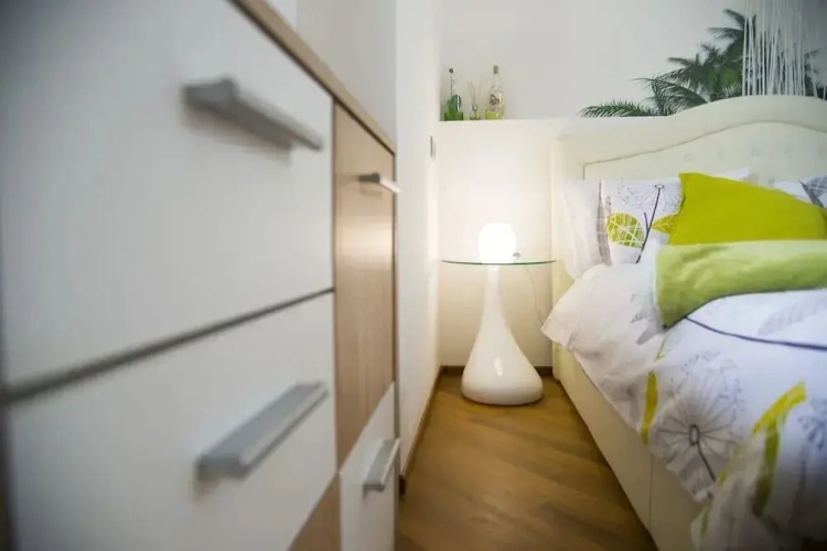 Eden Island Bed  Breakfast