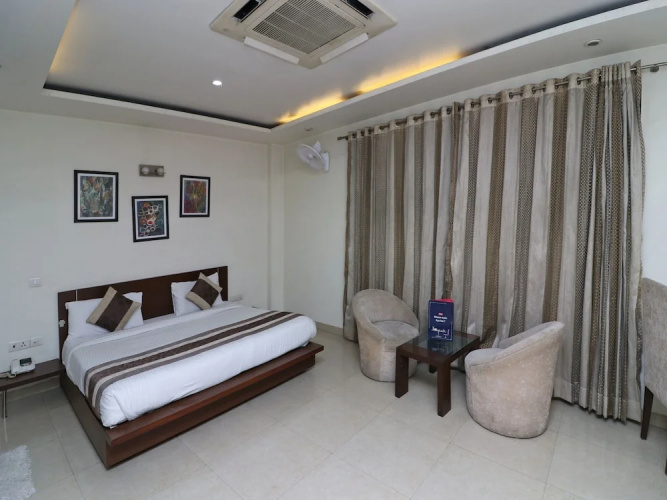 Hotel Corporate House