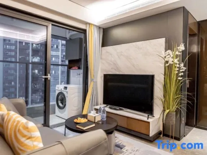 2 Bedrooms Suite with balcony and with garden view