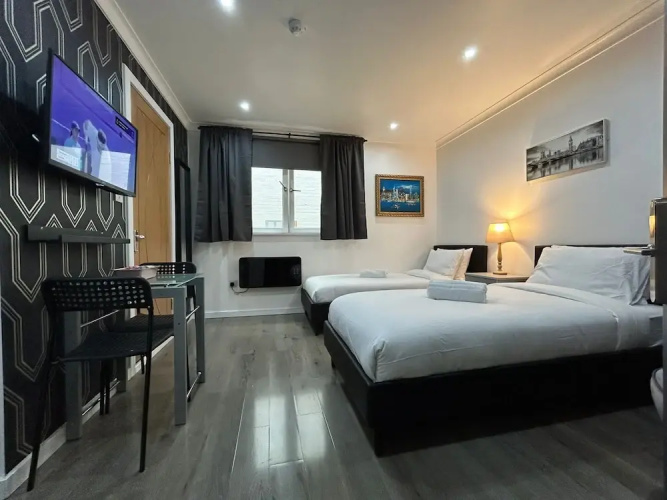 VR Apartments