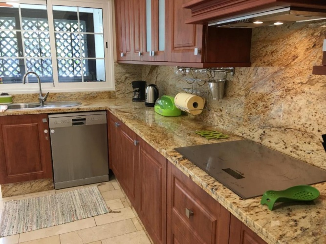 3 Bedrooms Cottage