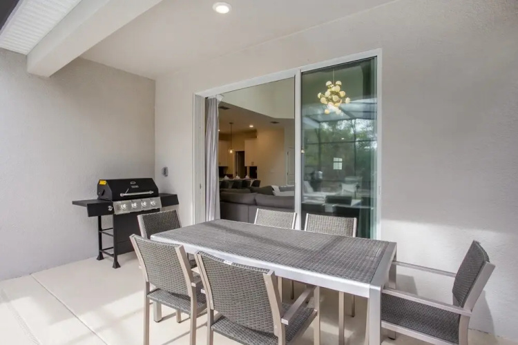 Bookmark Villa Storey Lake 1
