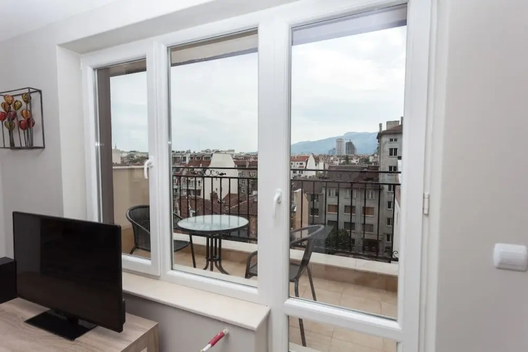1 Bedroom Apartment with balcony