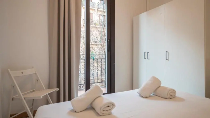 2 Bedrooms Apartment