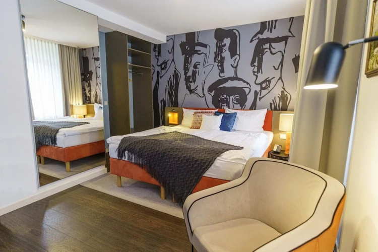 Superior Double room with city view