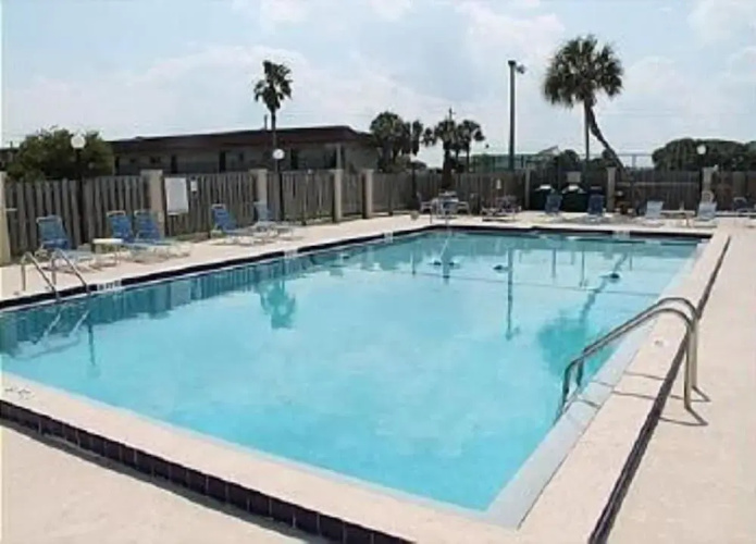 Pelican Inlet B115