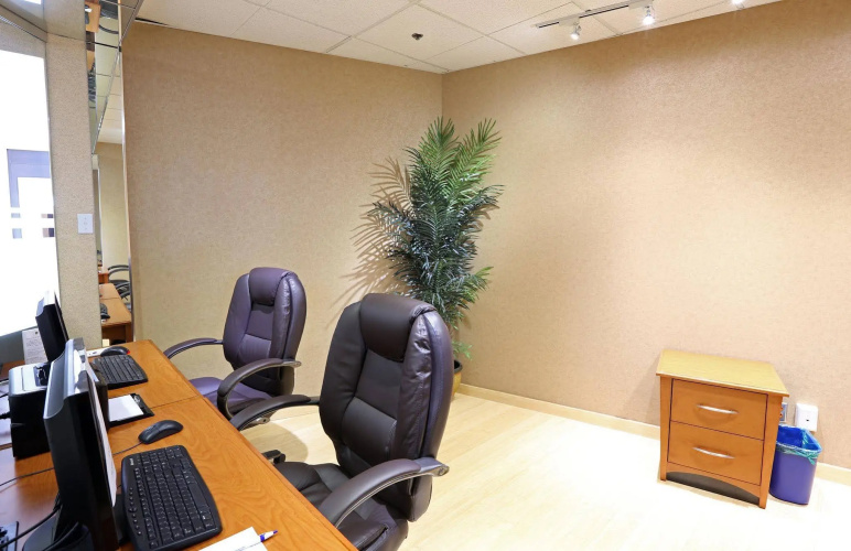 Best Western Plus Kelowna Hotel & Suites photo 18