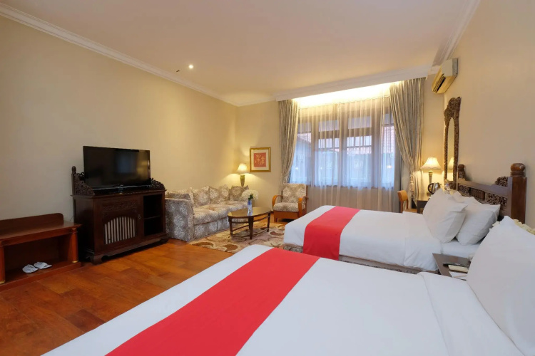 Diamond Hotel Solo