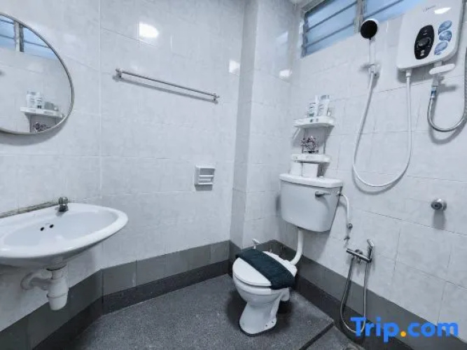 Shah Alam U8 Cozy 6 Plus 2 PAX Fully Air-CON