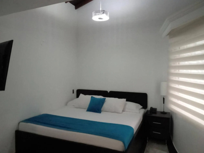 Hotel Calasanz Real