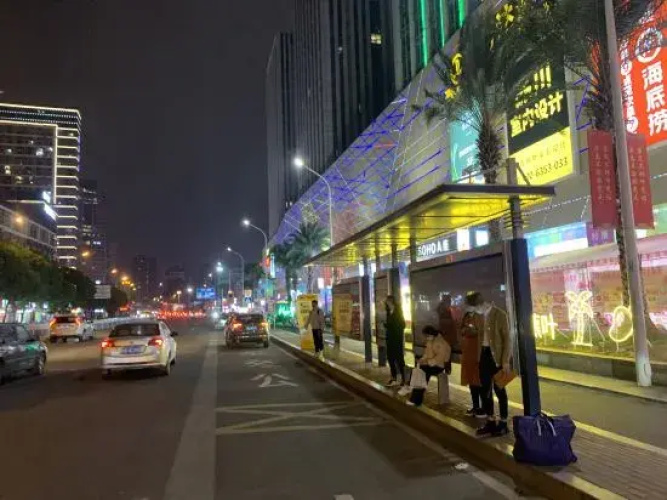 Yishi Time Apartment (Wanda Plaza)