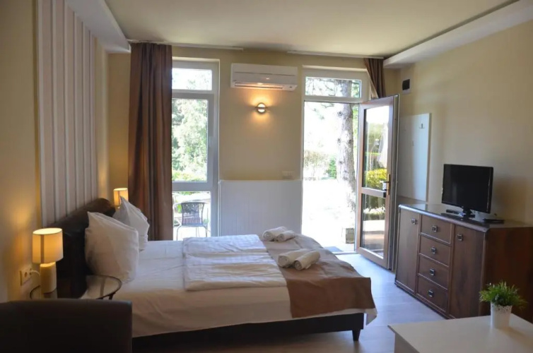Adler Hotel s tterem