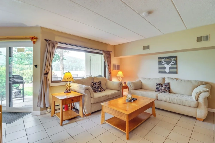 2 Bedrooms Apartment