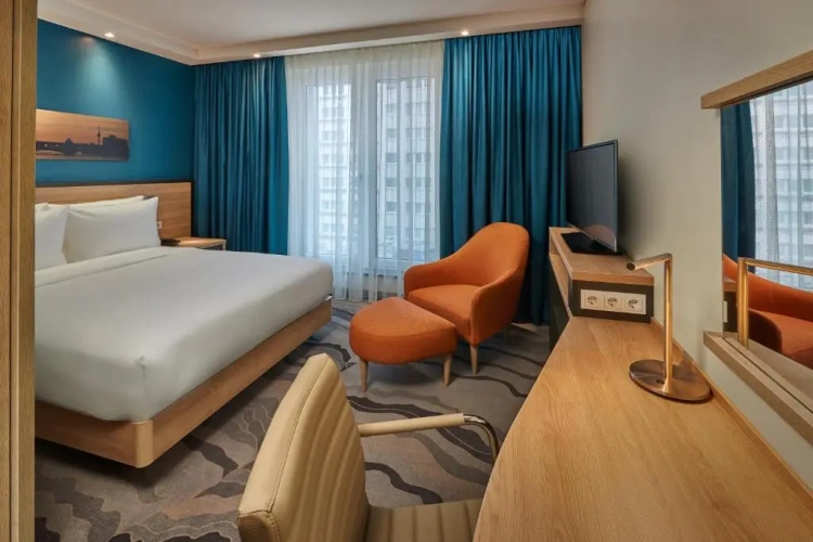 Double room with city view