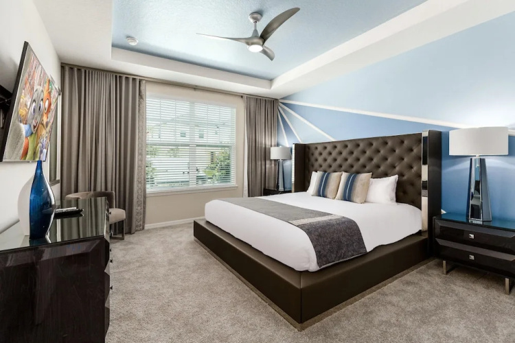 Sr007v: 9 Bed, Star Wars, Toy Story, Ping Pong