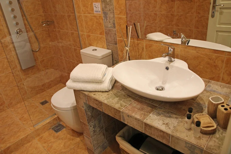 Effi Apartments