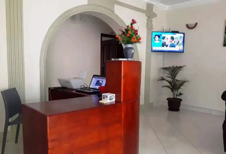 Emra Hotel