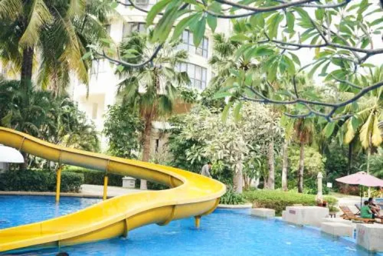 Yinyuan Seaside Theme Hotel
