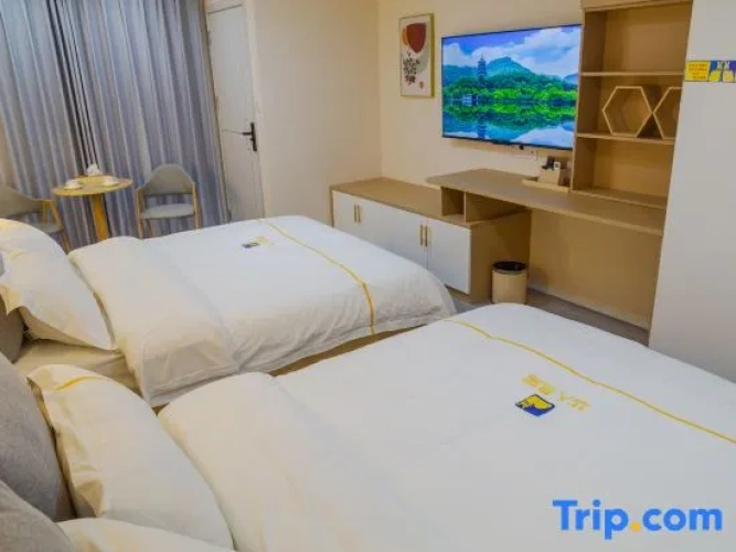 1 Bedroom Duplex Suite
