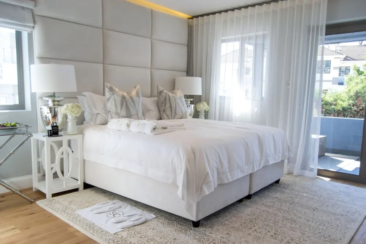Seacliff Apartments
