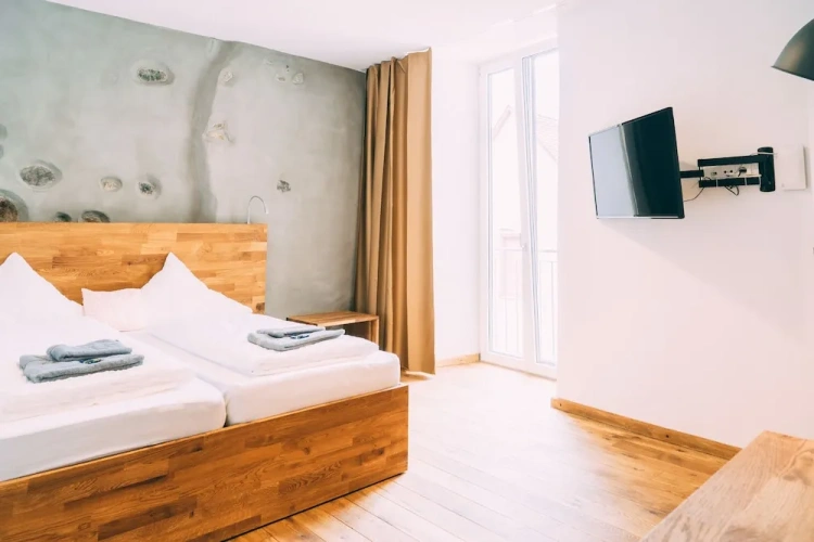 1 Bedroom Deluxe Suite