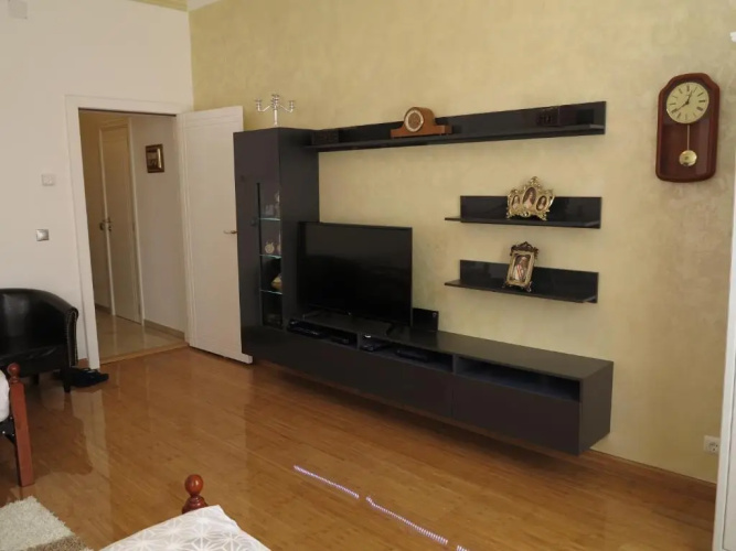 Small Luxury Kapitol Apartment