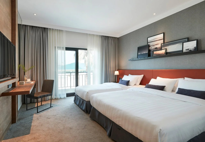 The Suites Hotel Jeju