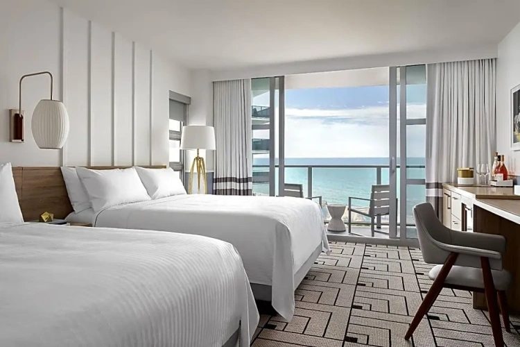 Premium Quadruple room with balcony and oceanfront