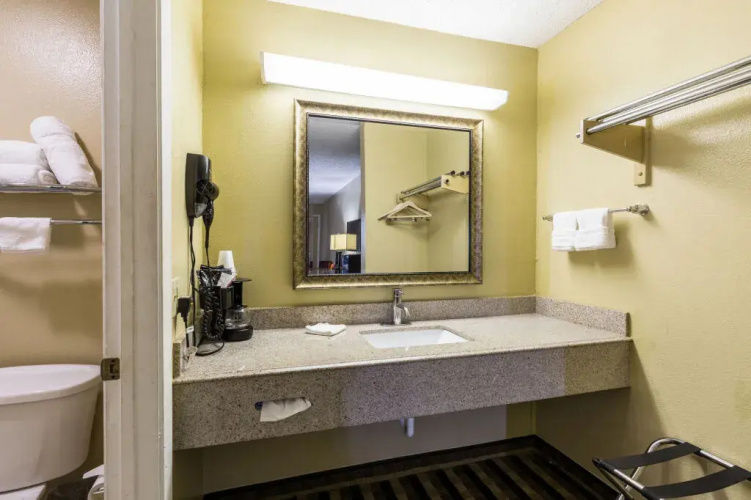 Travel Express Inn