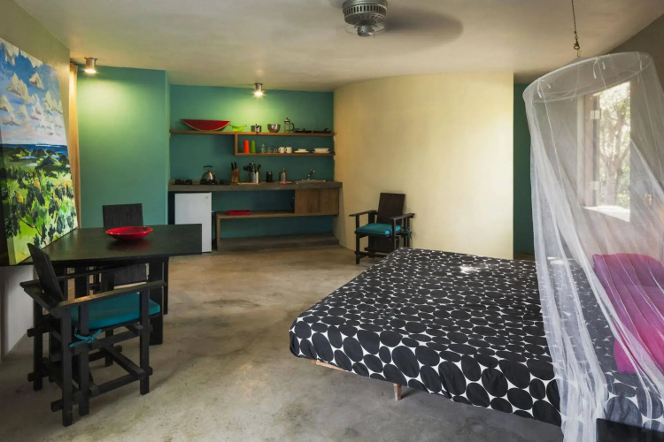 Hix Island House