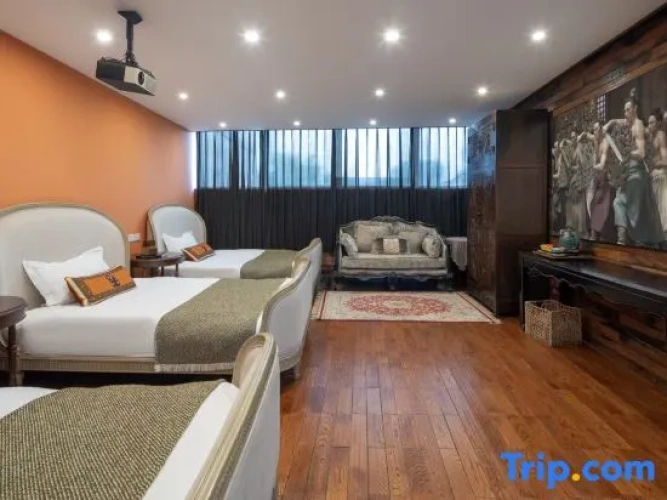 Deluxe Sextuple room
