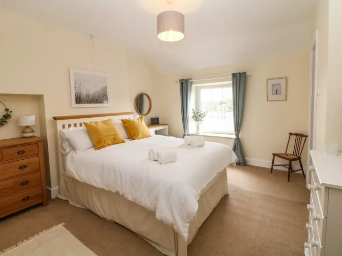 4 Alma Road