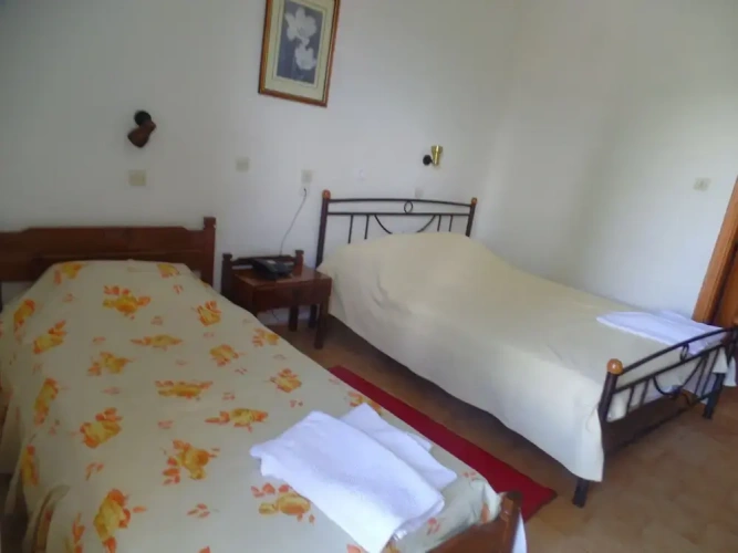 Standard Triple room with balcony