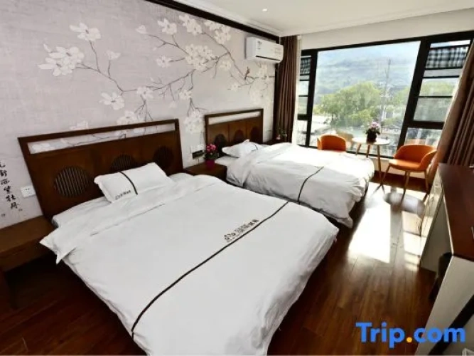 Standard Double room with garden view