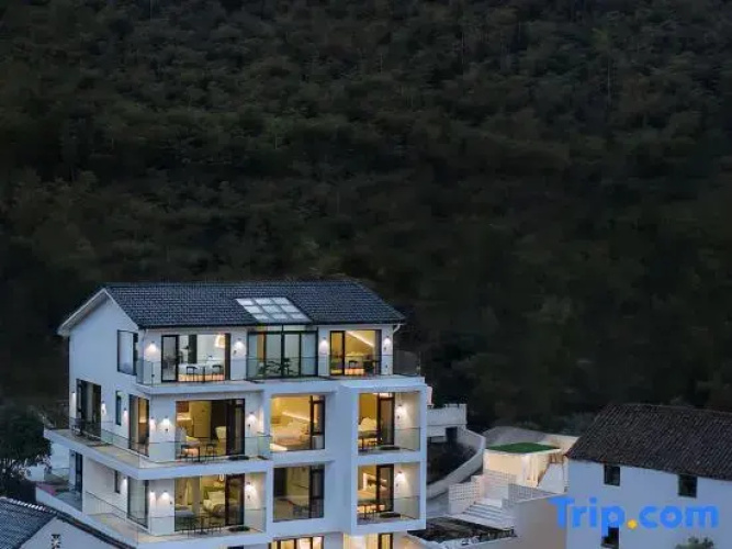 ARTINN·Cave Private Hot Spring·Designer Accommodation (Anji Cloud Grassland Branch)