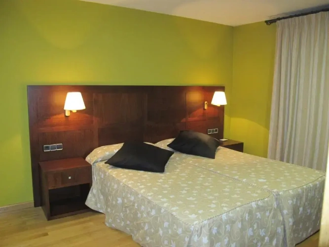Standard Double room with city view