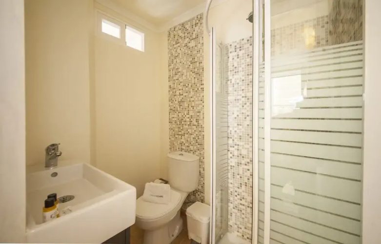 A34 - Oldtown Central Bedroom