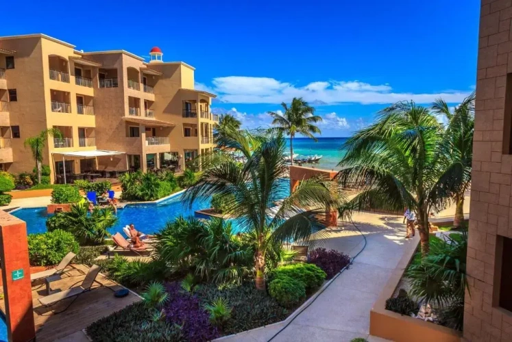 2 Bedrooms Apartment with sea view