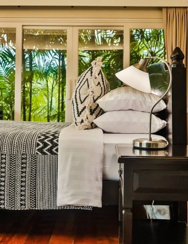 2 Bedrooms Double Shantaa Sweet