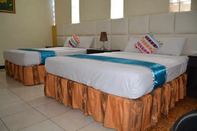 Kencana Dewi 2 Hotel