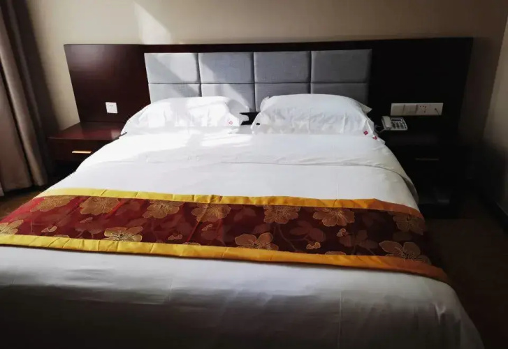 Green View Hotel