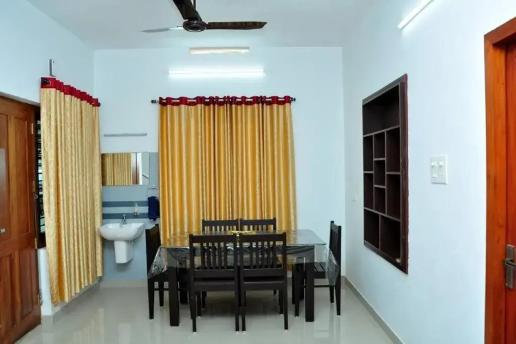 5 Bedrooms Cottage