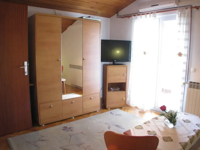 Apartments Ivanac
